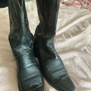Lucchese Women’s Cowboy Boots